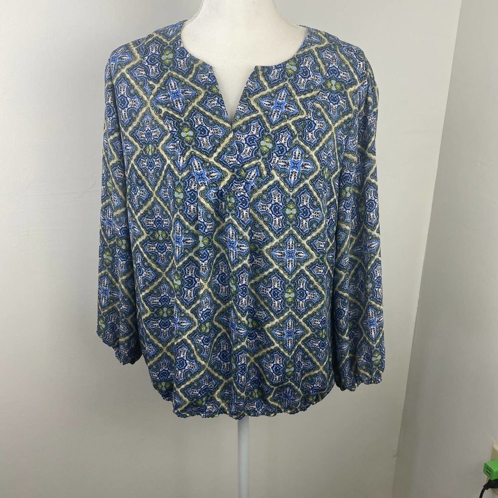 Laundry, 3/4 sleeve flowy blouse.